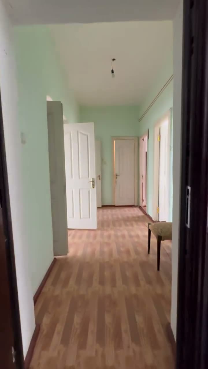 3 xanalı kvartira, Centr, Nókis