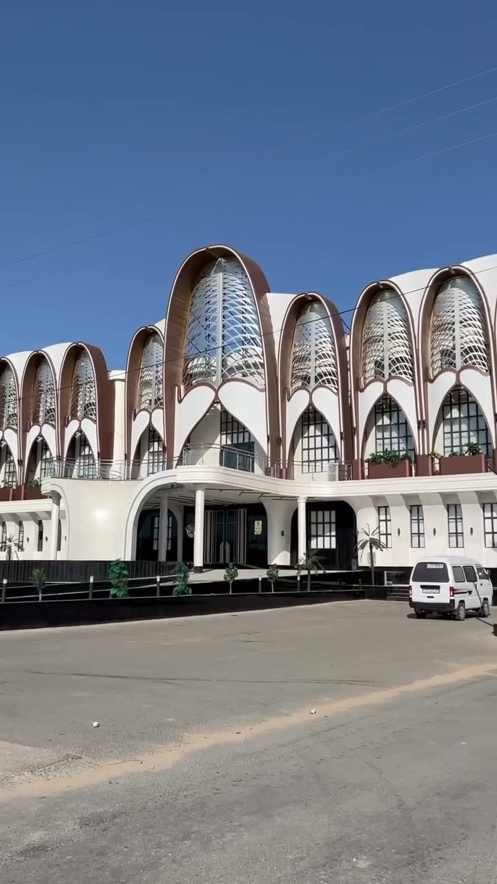 Kommerciyalıq obyekt, 705 m²